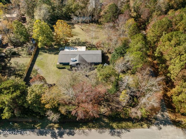 111 Scotch Bonnet Way, Hampstead, NC 28443