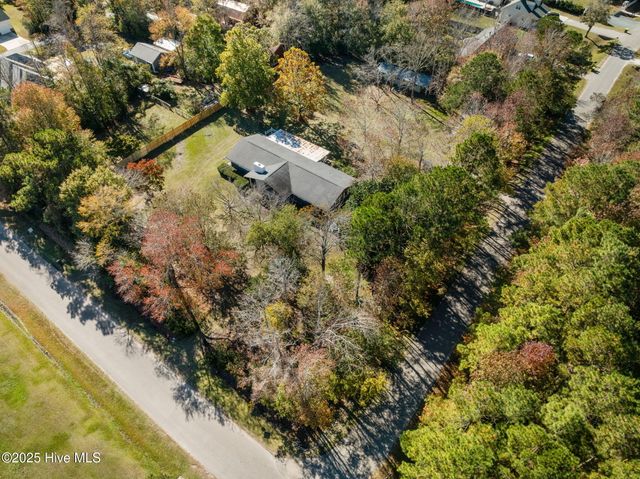 111 Scotch Bonnet Way, Hampstead, NC 28443