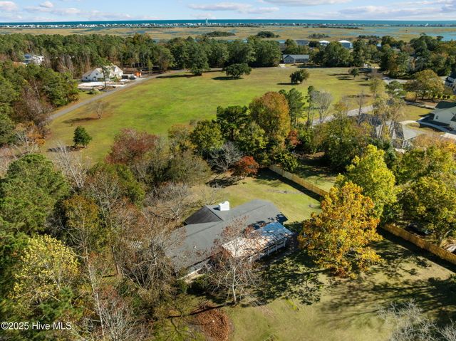 111 Scotch Bonnet Way, Hampstead, NC 28443