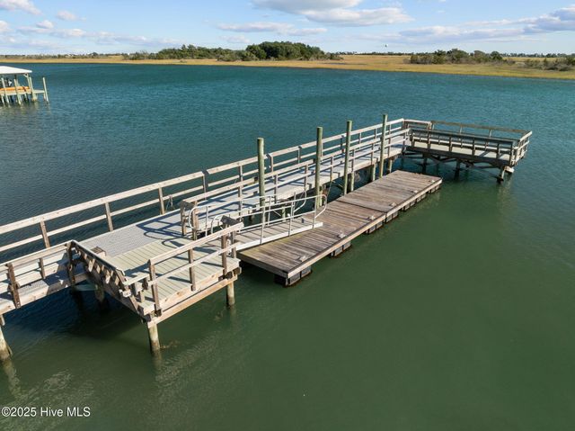 111 Scotch Bonnet Way, Hampstead, NC 28443