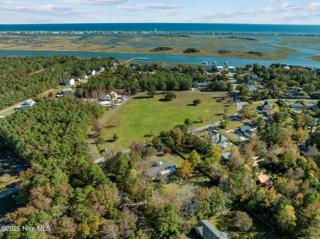 111 Scotch Bonnet Way, Hampstead, NC 28443