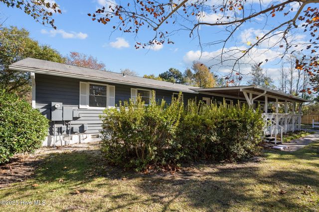 111 Scotch Bonnet Way, Hampstead, NC 28443