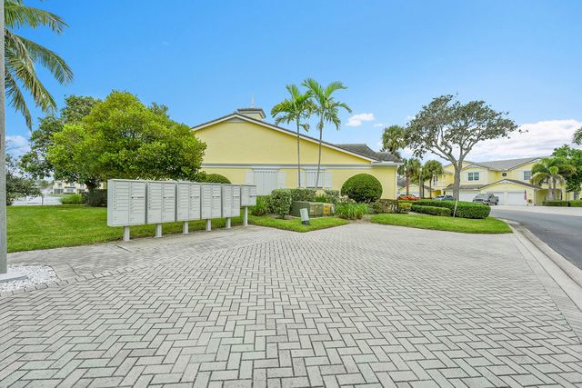 505 Mariner Bay Boulevard, Fort Pierce, FL 34949