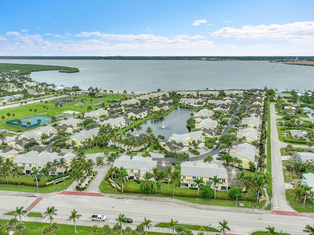 505 Mariner Bay Boulevard, Fort Pierce, FL 34949