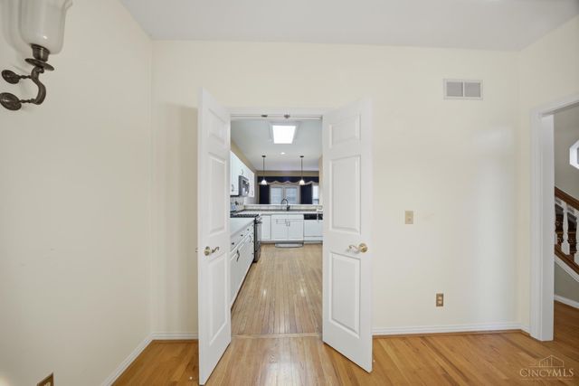 943 Weninger Circle, Cincinnati, OH 45203