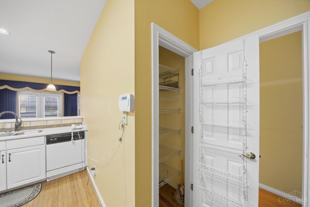 943 Weninger Circle, Cincinnati, OH 45203