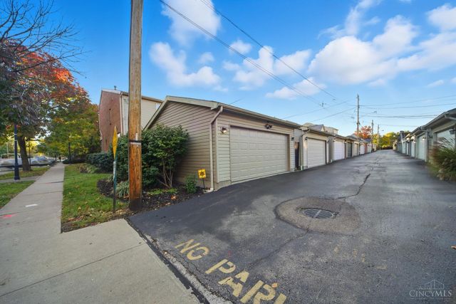 943 Weninger Circle, Cincinnati, OH 45203