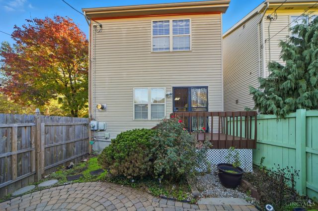 943 Weninger Circle, Cincinnati, OH 45203