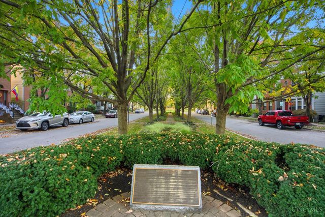 943 Weninger Circle, Cincinnati, OH 45203