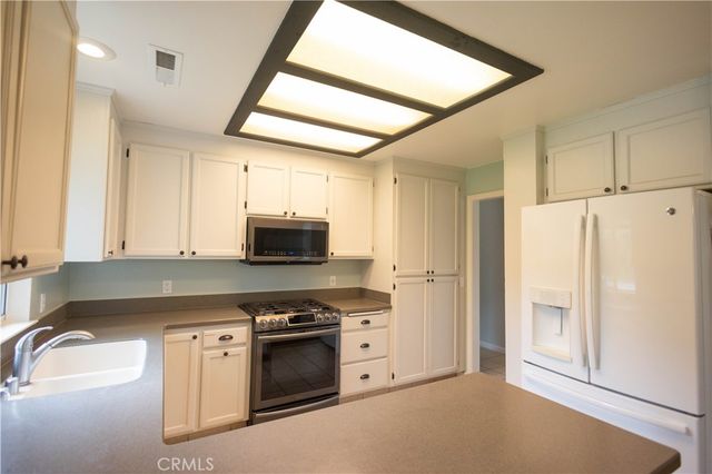 6042 Grange, Corning, CA 96021