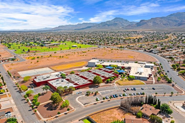 10900 ERNIE BANKS Drive, El Paso, TX 79934