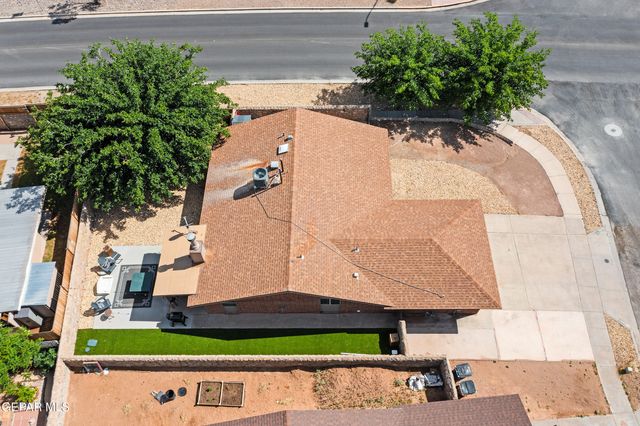 10900 ERNIE BANKS Drive, El Paso, TX 79934