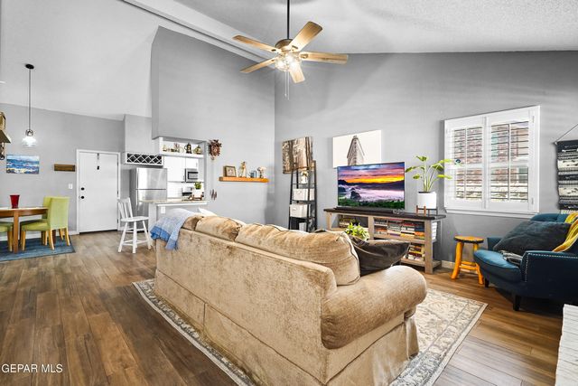 10900 ERNIE BANKS Drive, El Paso, TX 79934