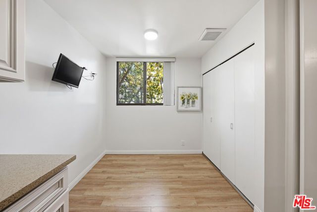 141 S Linden Drive 206, Beverly Hills, CA 90212