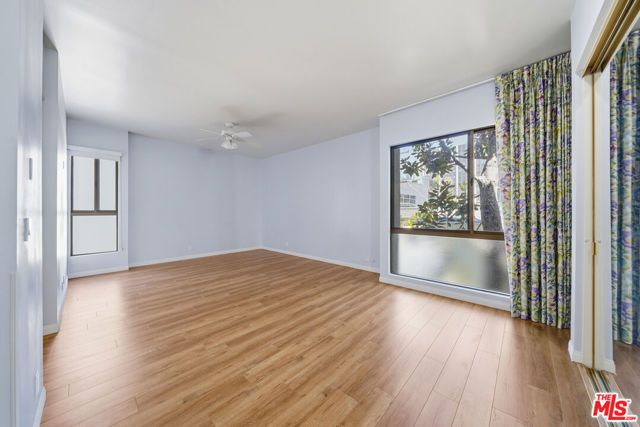 141 S Linden Drive 206, Beverly Hills, CA 90212
