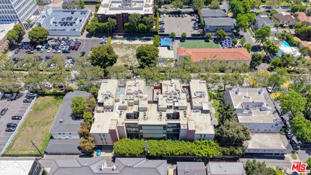 141 S Linden Drive 206, Beverly Hills, CA 90212