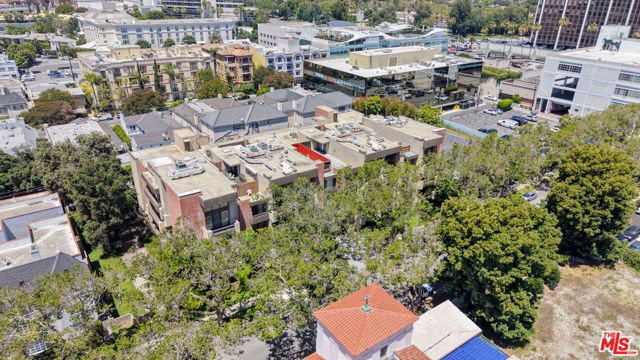 141 S Linden Drive 206, Beverly Hills, CA 90212