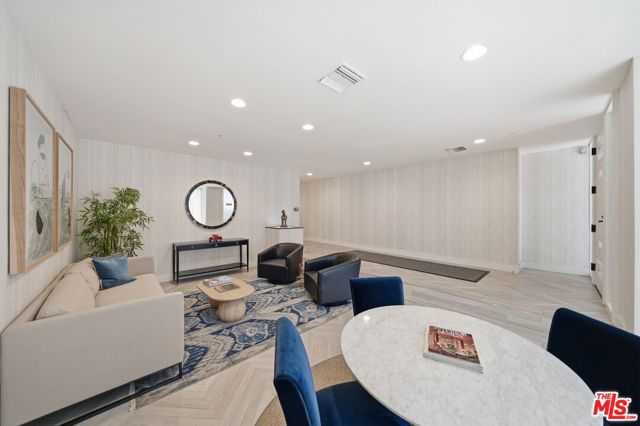 141 S Linden Drive 206, Beverly Hills, CA 90212