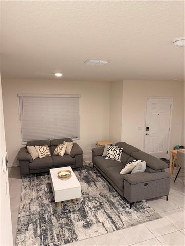 404 PRESTON COVE DRIVE, St Cloud, FL 34771