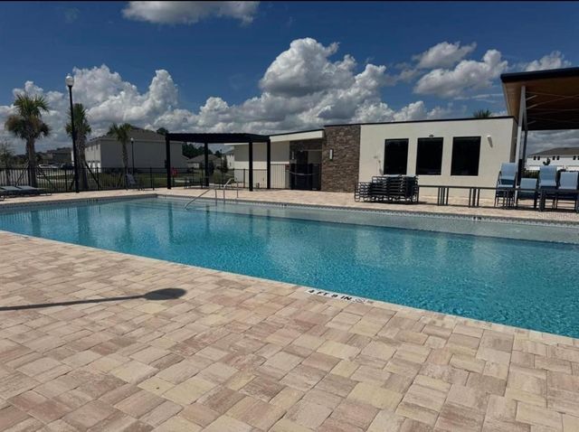 404 PRESTON COVE DRIVE, St Cloud, FL 34771