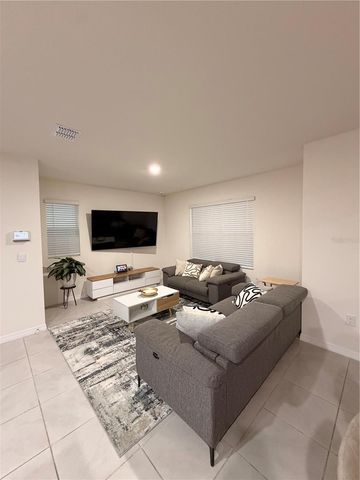 404 PRESTON COVE DRIVE, St Cloud, FL 34771