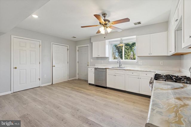 908 GREEN ST, Norristown, PA 19401