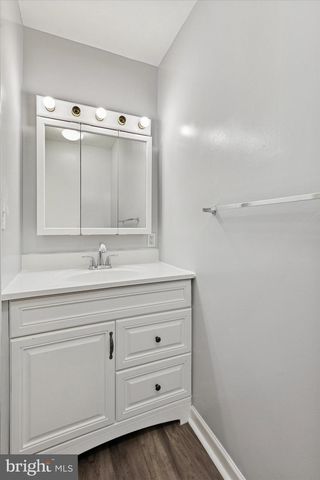 908 GREEN ST, Norristown, PA 19401