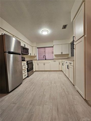 508 W Iris Avenue, Mcallen, TX 78501