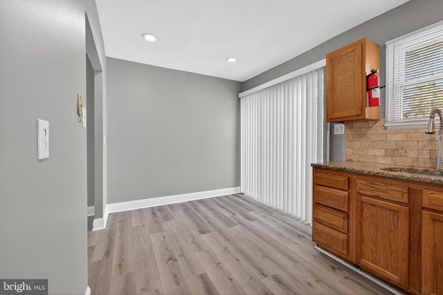 8 THORN CT, New Castle, DE 19720