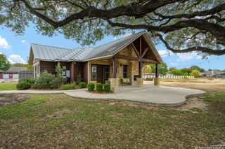 1618 Gruene Vineyard Crossing, New Braunfels, TX 78130