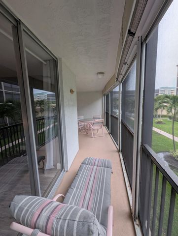 740 E Ocean Avenue 205, Boynton Beach, FL 33435