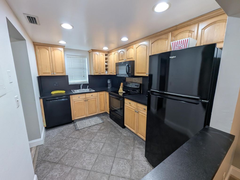 740 E Ocean Avenue 205, Boynton Beach, FL 33435