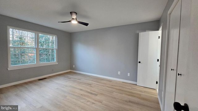 712 WHITE SANDS DR, Lusby, MD 20657