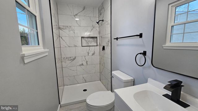 712 WHITE SANDS DR, Lusby, MD 20657