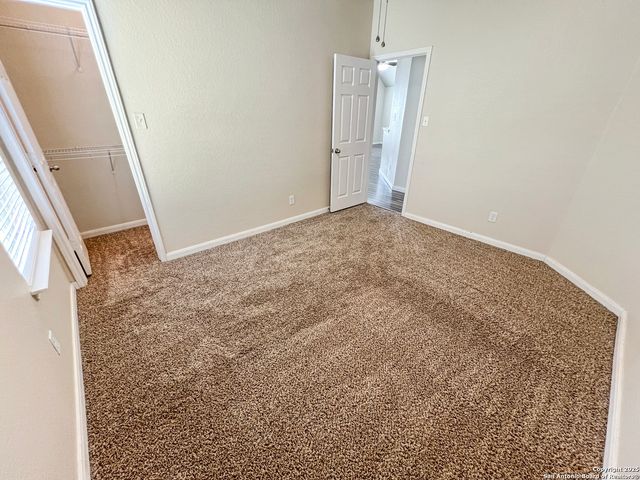8915 Palmetto Park, Converse, TX 78109