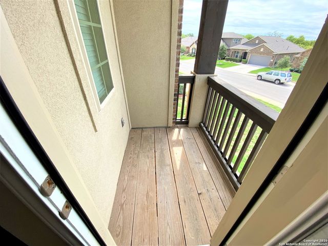 8915 Palmetto Park, Converse, TX 78109
