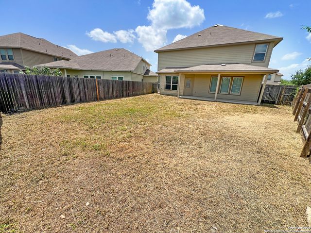 8915 Palmetto Park, Converse, TX 78109