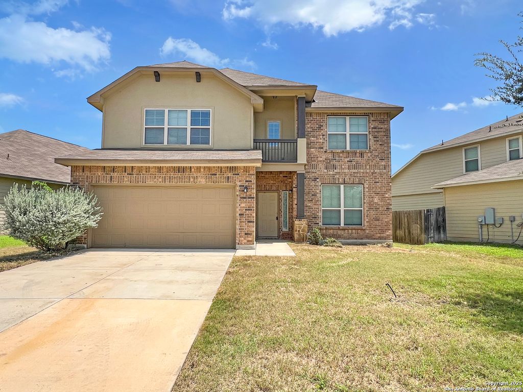 8915 Palmetto Park, Converse, TX 78109