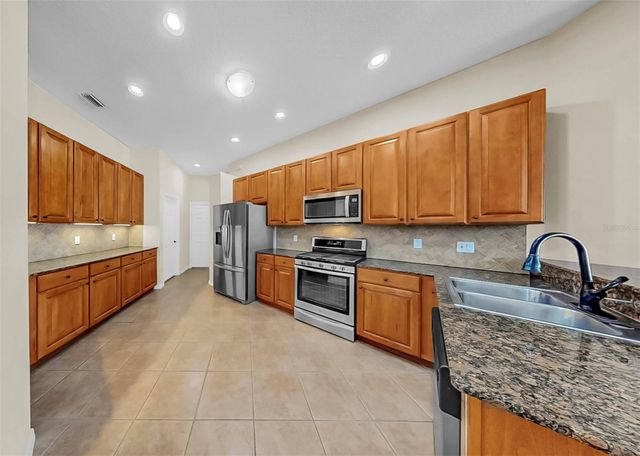 1105 SWEET BREEZE DRIVE, Valrico, FL 33594