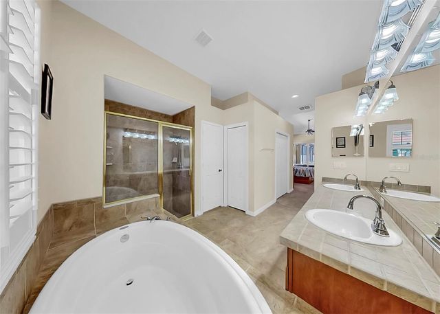 1105 SWEET BREEZE DRIVE, Valrico, FL 33594