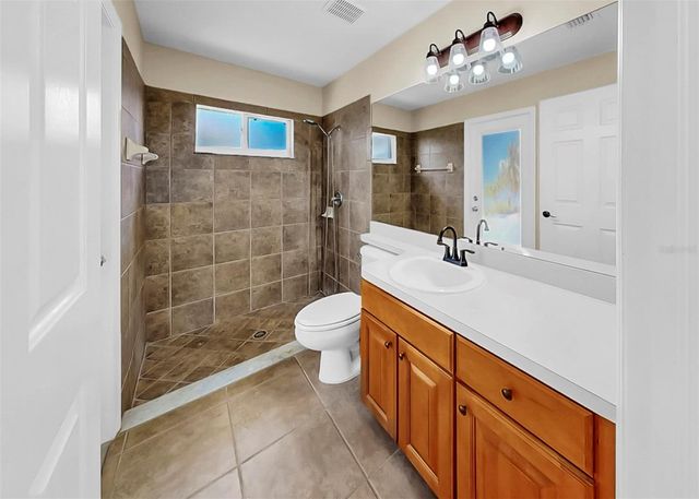 1105 SWEET BREEZE DRIVE, Valrico, FL 33594