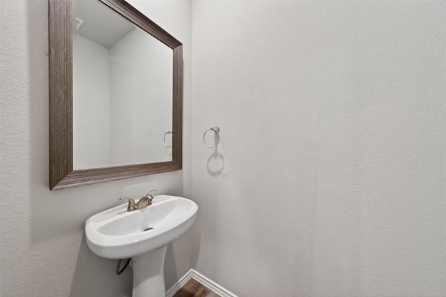 708 Crystal River Road, Conroe, TX 77316