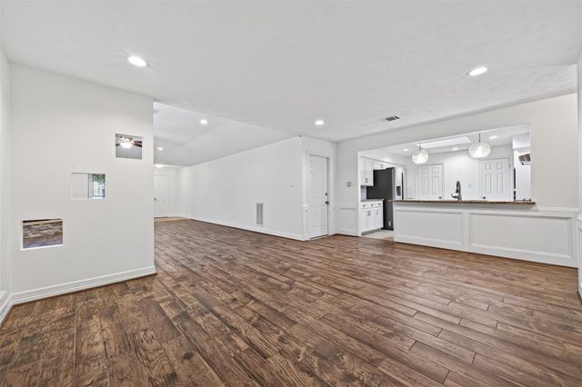 14222 Stokesmount Drive, Houston, TX 77077