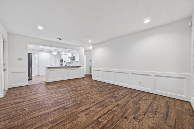 14222 Stokesmount Drive, Houston, TX 77077