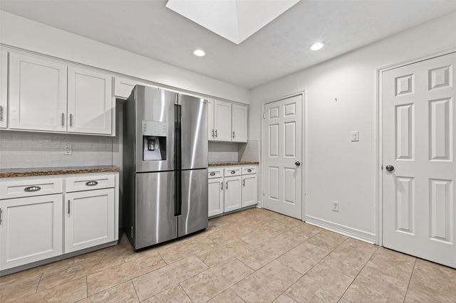 14222 Stokesmount Drive, Houston, TX 77077
