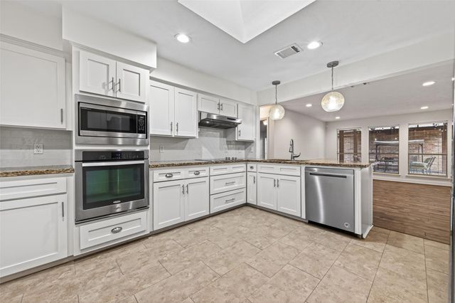 14222 Stokesmount Drive, Houston, TX 77077