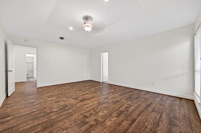14222 Stokesmount Drive, Houston, TX 77077