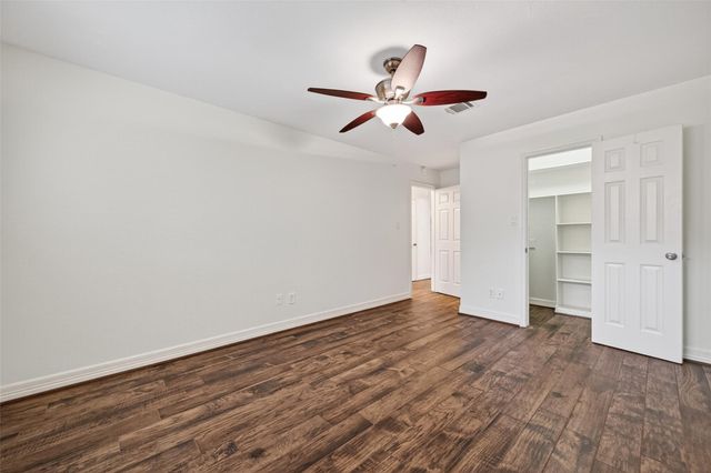 14222 Stokesmount Drive, Houston, TX 77077