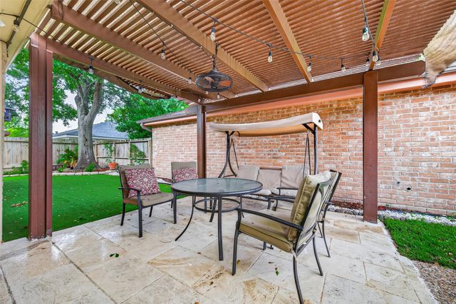 14222 Stokesmount Drive, Houston, TX 77077