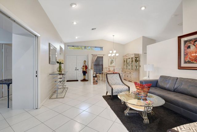 4786 Sextant Circle, Boynton Beach, FL 33436